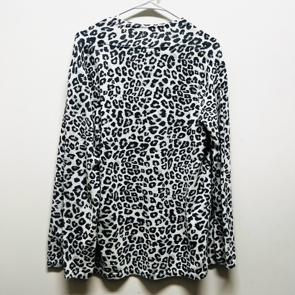 2/$15 Old Navy Black Gray Leopard Print Open Front Cardigan Layering Sweater SP - Picture 7 of 7